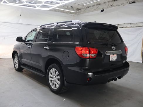 Used 2016 Toyota Sequoia Platinum AWD/4WD image 5