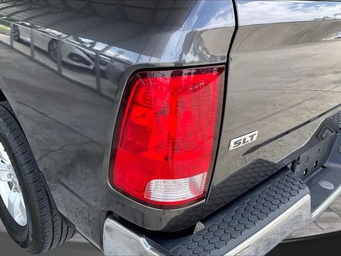 Used 2022 RAM 1500 Classic SLT RWD image 21