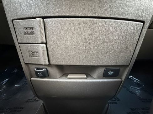 Used 2011 Honda Odyssey EX-L image 30