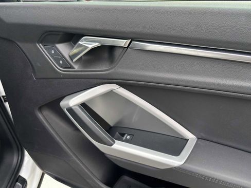 Used 2019 Audi Q3 2.0T Premium Plus w/ Premium Plus Package image 18