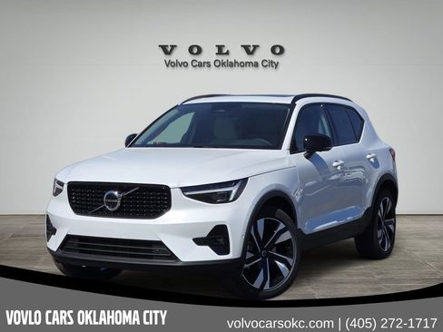 Used 2026 Volvo XC40 B5 Ultra w/ Protection Package Premier AWD/4WD image 1