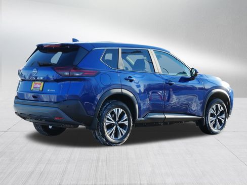 Certified 2022 Nissan Rogue SV image 7