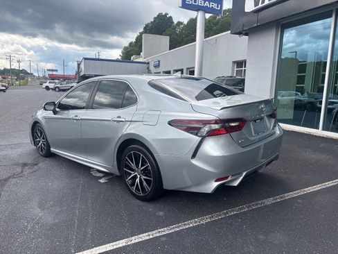 Used 2023 Toyota Camry SE AWD/4WD image 2