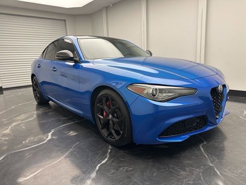 Used 2019 Alfa Romeo Giulia Ti w/ Nero Edizione image 2