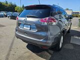 Used 2016 Nissan Rogue SV image 6