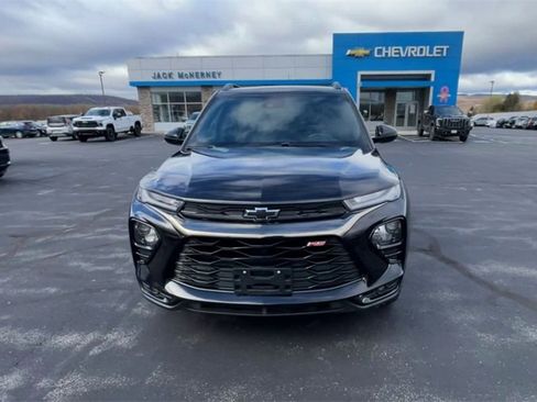 Certified 2023 Chevrolet TrailBlazer RS w/ Convenience Package image 3