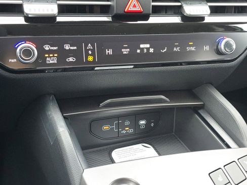 New 2026 Kia Sportage EX image 16