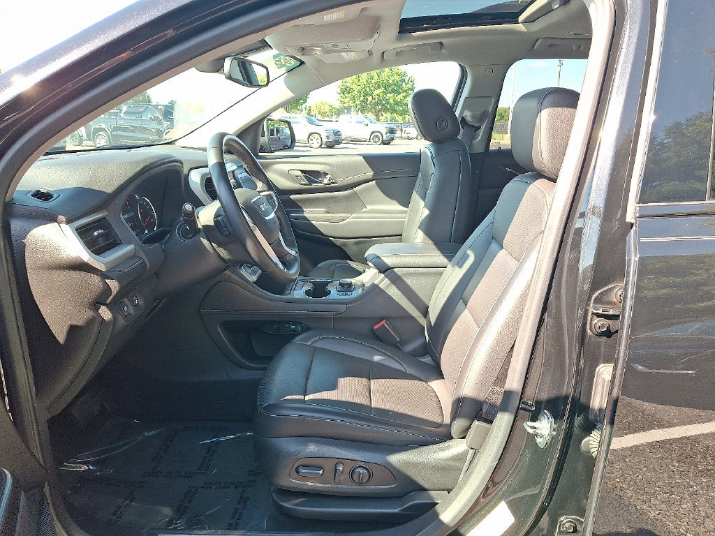Certified 2023 GMC Acadia SLT w/ Elevation Edition AWD/4WD image 14
