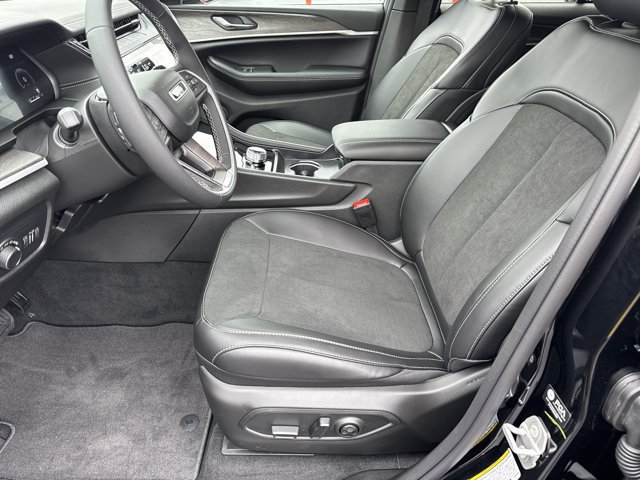 New 2027 Jeep Grand Cherokee 4WD image 9