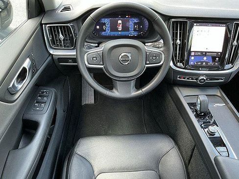 Certified 2024 Volvo S60 B5 Core AWD/4WD image 5