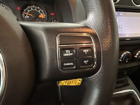 Used 2014 Jeep Compass Sport w/ Power Value Group AWD/4WD image 15