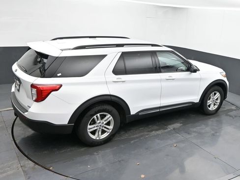 Used 2020 Ford Explorer XLT w/ Equipment Group 202A image 21