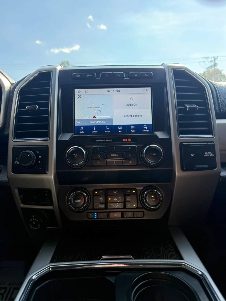 Used 2021 Ford F250 Lariat w/ Lariat Ultimate Package AWD/4WD image 32