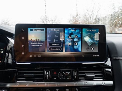 New 2026 Nissan Pathfinder Platinum image 17