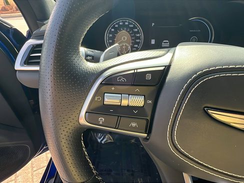 Used 2024 Genesis G70 3.3T Advanced w/ Sport Prestige Package image 27