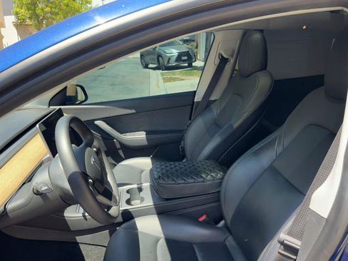 Used 2022 Tesla Model Y Performance AWD/4WD image 4