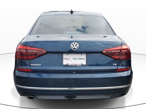 Used 2018 Volkswagen Passat 2.0T S image 5
