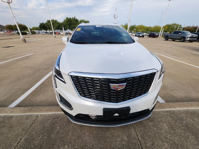 Used 2021 Cadillac XT5 Premium Luxury FWD image 2
