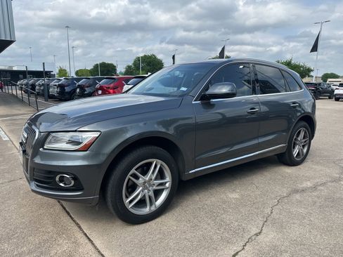 Used 2016 Audi Q5 2.0T Premium Plus w/ Technology Package image 2