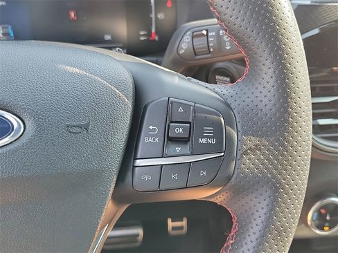 Used 2023 Ford Escape ST-Line image 5