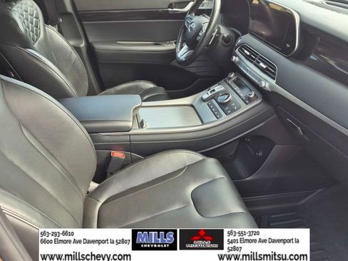 Used 2021 Hyundai Palisade Limited image 16