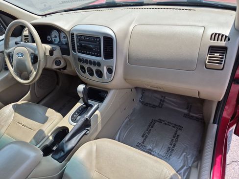 Used 2007 Ford Escape Limited AWD/4WD image 30