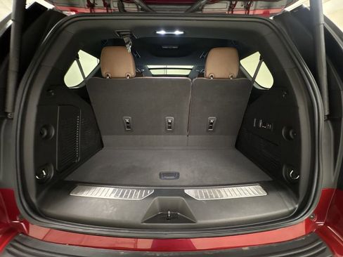 Used 2023 Chevrolet Tahoe High Country w/ Advanced Technology Package RWD image 27
