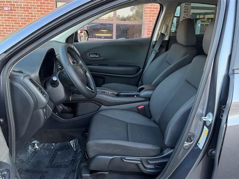 Used 2021 Honda HR-V LX image 26