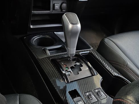 Used 2022 Toyota 4Runner TRD Off-Road Premium image 25