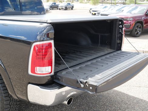 Used 2018 RAM 1500 Laramie w/ Convenience Group AWD/4WD image 18