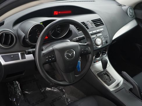 Used 2011 MAZDA MAZDA3 i Touring FWD image 19