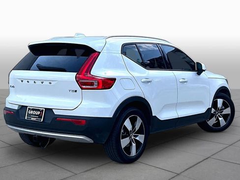 Used 2021 Volvo XC40 T5 Momentum w/ Protection Package Premier AWD/4WD image 11
