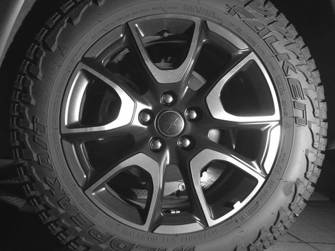 Used 2025 Jeep Compass Trailhawk AWD/4WD image 14