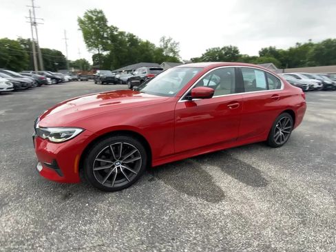 Used 2019 BMW 330i xDrive Sedan w/ Convenience Package AWD/4WD image 4