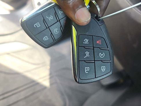 Used 2023 Chevrolet Tahoe High Country image 13