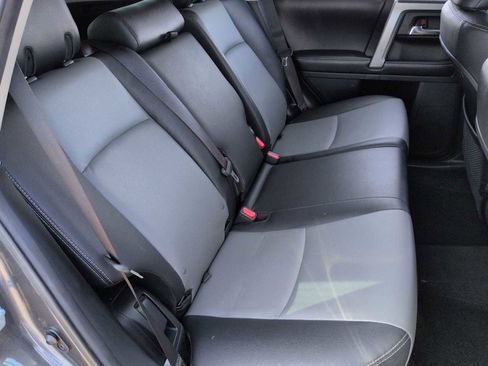 Used 2017 Toyota 4Runner SR5 Premium image 20