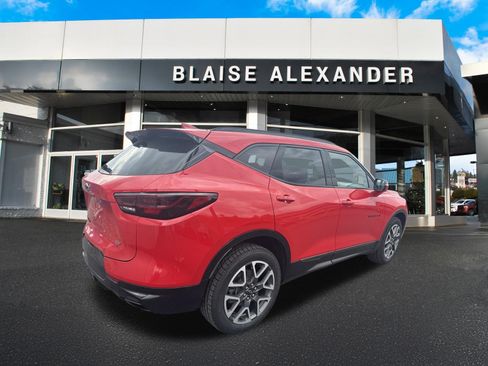 Used 2023 Chevrolet Blazer RS w/ Enhanced Convenience Package AWD/4WD image 3