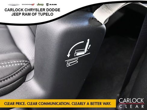 New 2026 Chrysler Voyager LX image 29