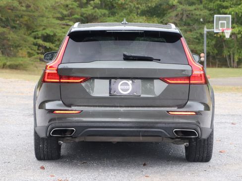 Used 2021 Volvo V60 T5 Cross Country w/ Advanced Package image 5