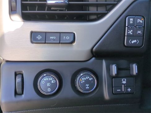 Used 2019 GMC Yukon XL Denali w/ Denali Ultimate Package image 18