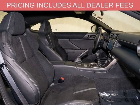 Used 2023 Toyota GR86 Premium RWD image 9