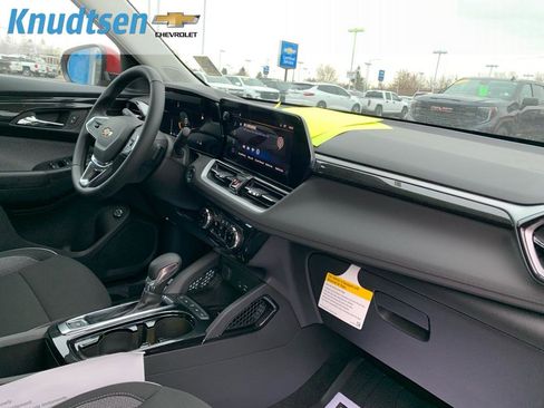 New 2026 Chevrolet TrailBlazer LT w/ Convenience Package image 12