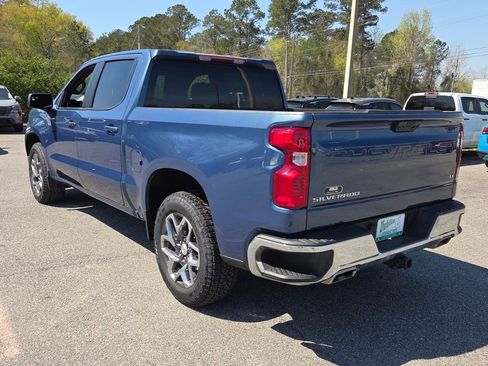 Used 2024 Chevrolet Silverado 1500 LT w/ Z71 Off-Road Package image 8