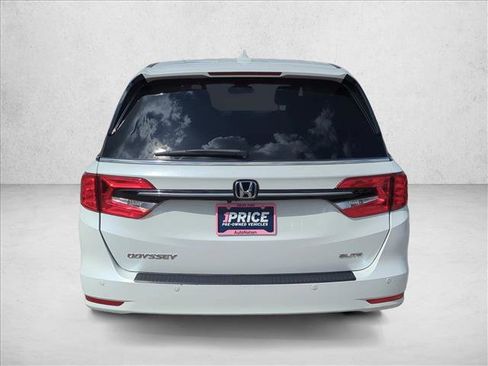 Used 2023 Honda Odyssey Elite image 6