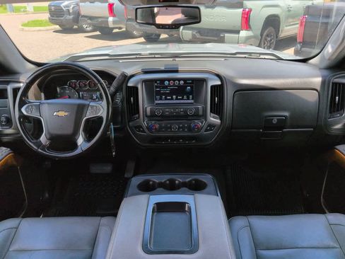 Used 2018 Chevrolet Silverado 1500 LTZ RWD image 14