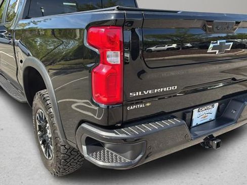 Used 2024 Chevrolet Silverado 1500 ZR2 w/ Technology Package image 38