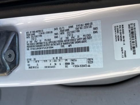 Used 2015 Ford Escape SE AWD/4WD image 16