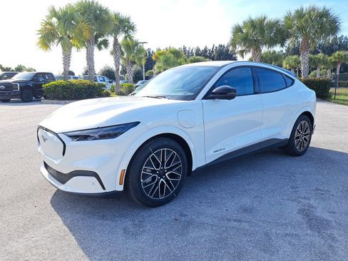 New 2025 Ford Mustang Mach-E Premium image 4