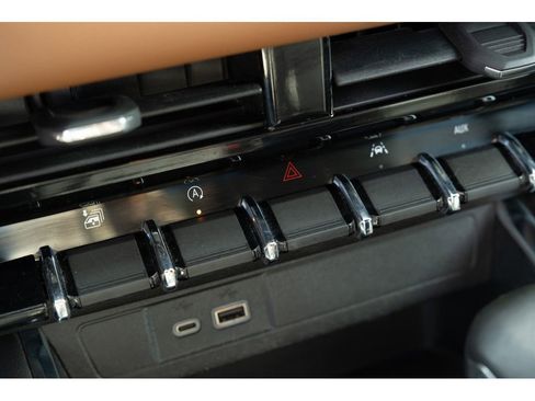 Used 2023 GMC Canyon AT4 w/ AT4 Premium Package AWD/4WD image 28