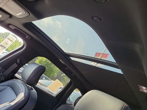 New 2024 Lincoln Nautilus Premier w/ Equipment Group 102A image 7